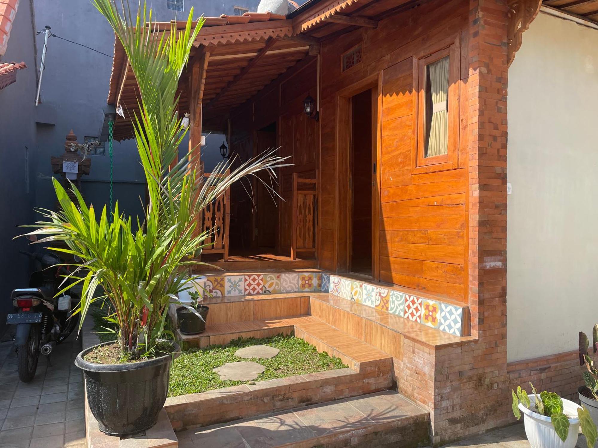 Bharata Beach House 케라마스 외부 사진